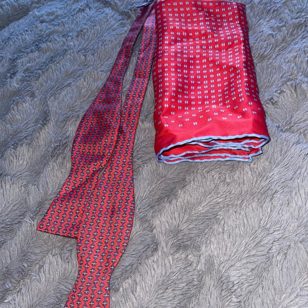 Hermes bow tie 💯 authentic